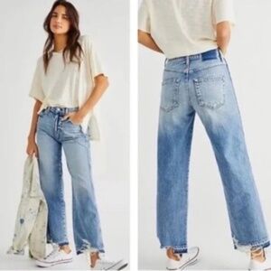 AMO Sophie Crop Jeans Runaway Destroy High Rise Relaxed Fit Women's 32